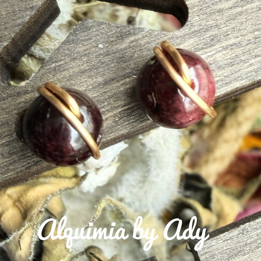 Dainty 6mm Deep Red garnets and Gold stud Earrings